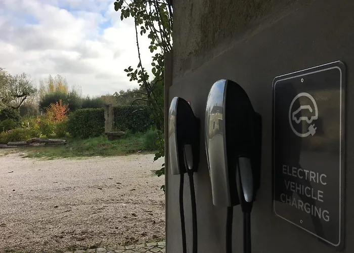 Acquavilla * بومبال