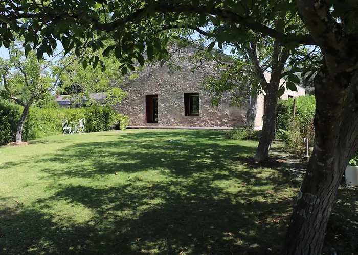 Acquavilla بومبال