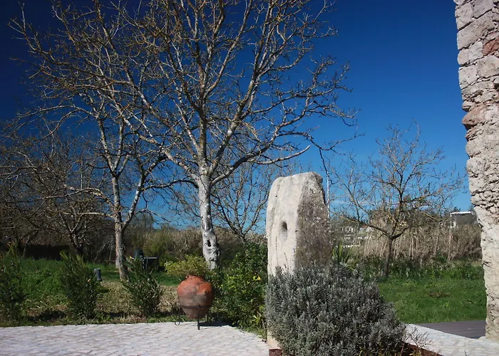 Acquavilla בית חווה פומבל